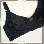 Ladies Floral Lace Design Non-Padded Wireless Bra