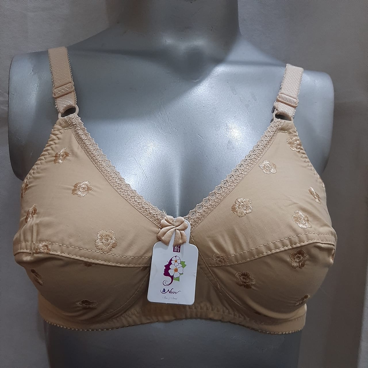 Ladies Wireless Non-Padded Soft Cotton Bra - Skin Main image