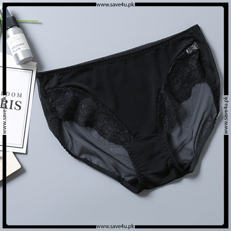 Pack of 3 Nylon Trim Lace Design Panties Secondary image